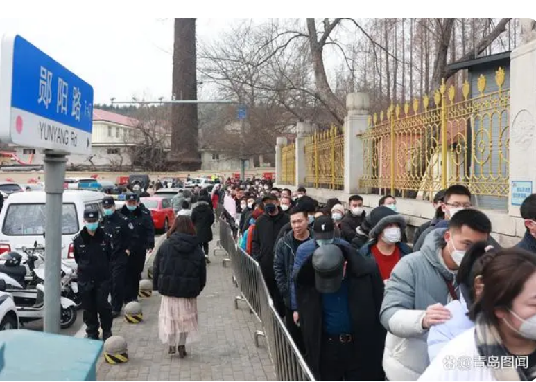 人气爆棚,多地景区限流!这里近4万人涌入,2公里开了40分钟,导航“红到发紫”