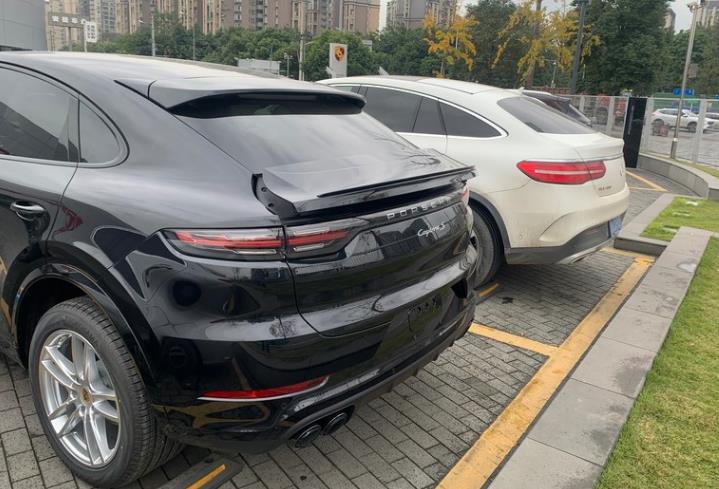 {賭馬}(保时捷最便宜的多少钱一辆)